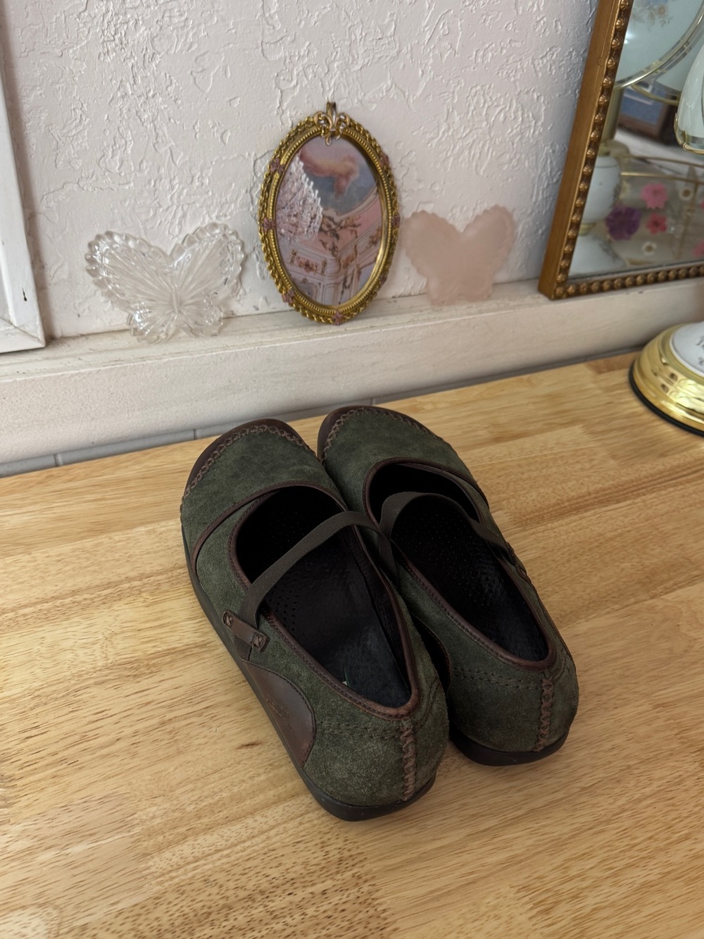Earth Olive Green Suede Mary Jane Flats Leather Trim Comfort Shoes Size 9 Boho - Picture 11 of 14